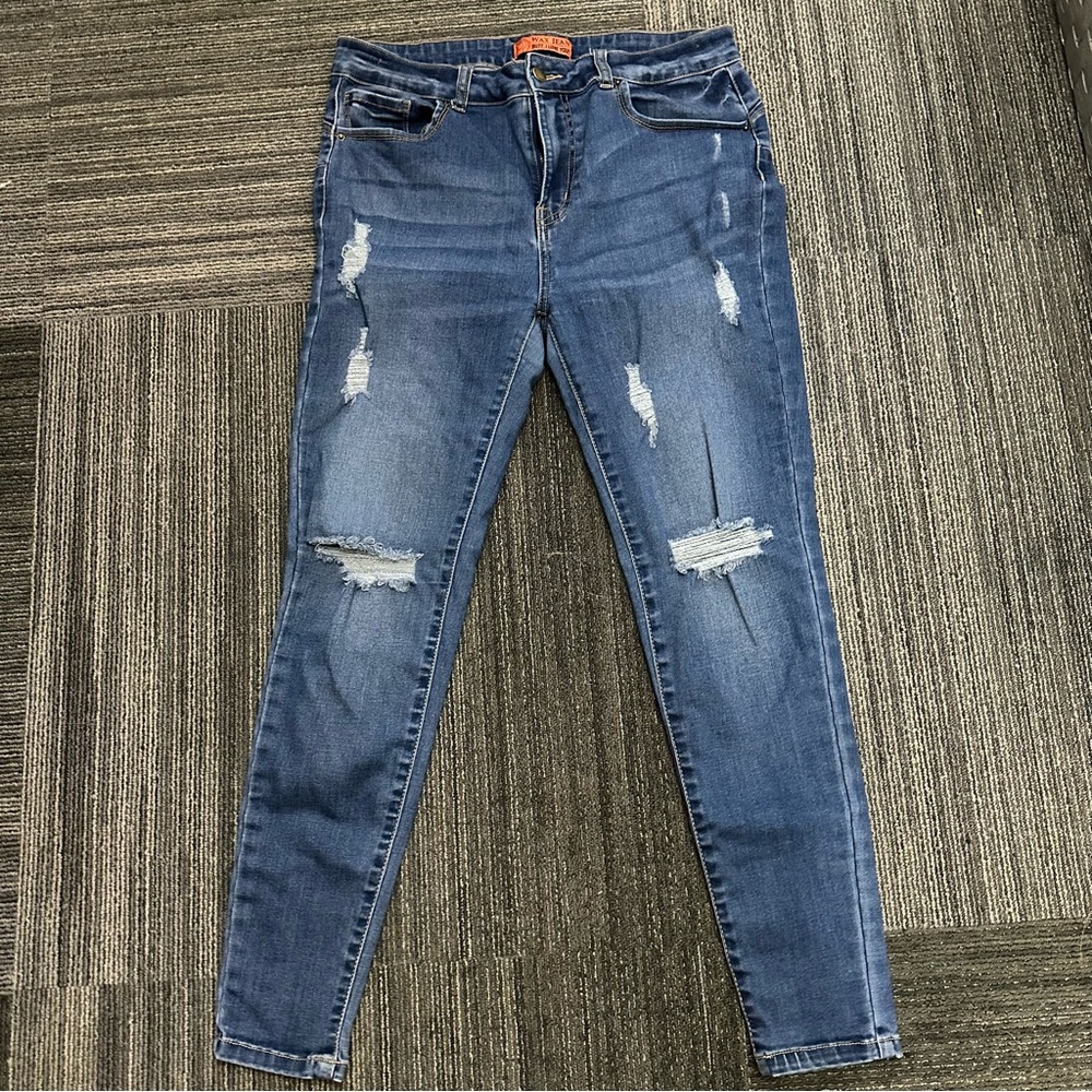 Wax Jeans Butt, I Love You!